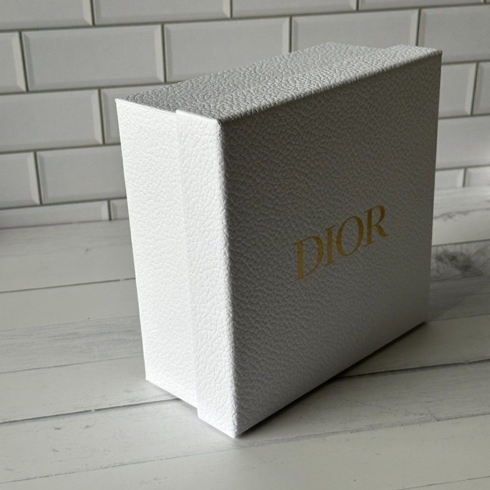 BRAND NEW DIOR Box - Large - Picture 6 of 11